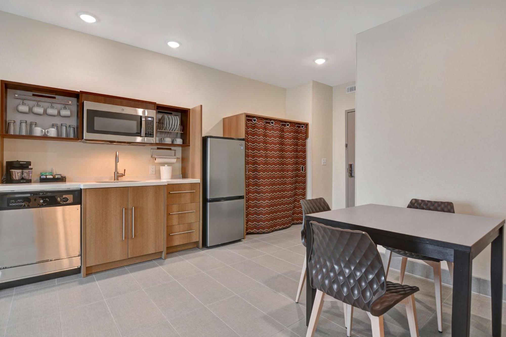 Home2 Suites By Hilton Savannah Midtown, Ga Экстерьер фото