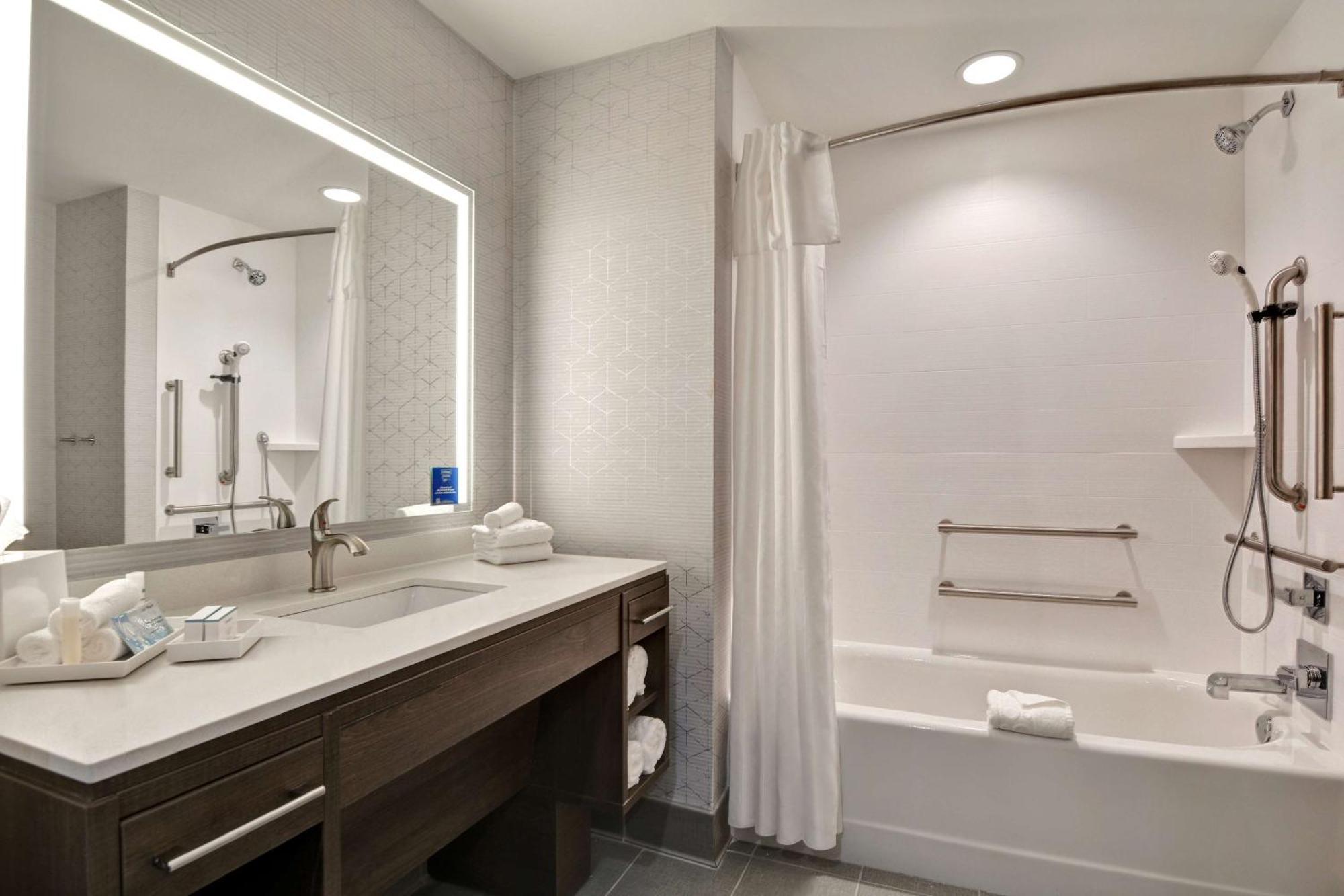 Home2 Suites By Hilton Savannah Midtown, Ga Экстерьер фото